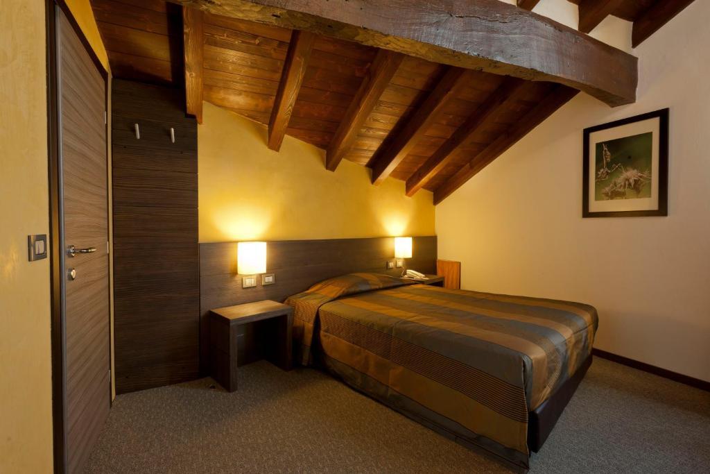 Locanda Sant'Ambrogio Rivalta  Ruang foto